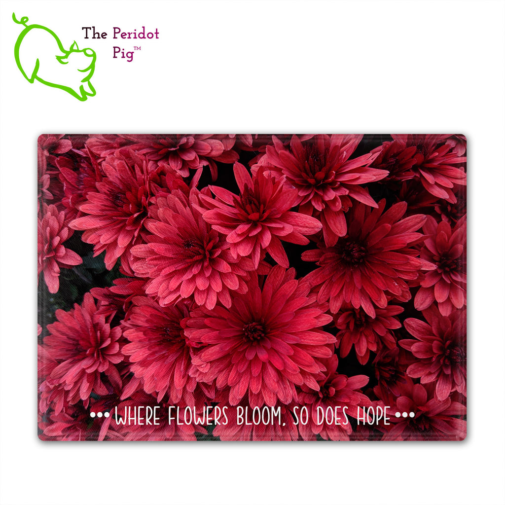 These beautiful tempered glass cutting boards are a wonderful keepsake! They can be personalized with names, quotes or dates. This one features bright pink dahlias in a vivid and detailed print. Front vie without the highlights.